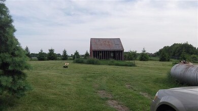 1402 E 300 S, La Porte, IN 46350 - photo 5