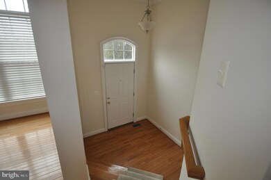 23049 Birch Mead Rd, Clarksburg, MD 20871 - photo 7