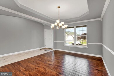 1006 Helm Ln, Reading, PA 19605 - photo 2