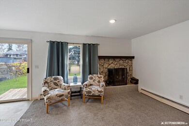 7521 Chad St, Anchorage, AK 99518 - photo 5