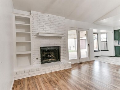 1313 NE 22nd St, Moore, OK 73160 - photo 6