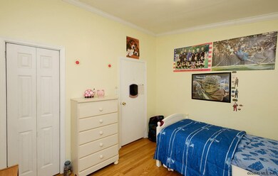 51 Sherwood Dr, Colonie, NY 12210 - photo 5