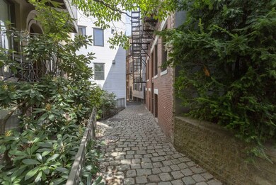 12 Greenough Ln unit 101, Boston, MA 02113 - photo 3