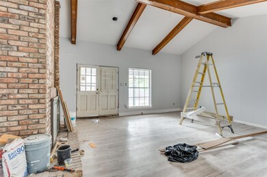 1900 Yorkstown Dr, Ennis, TX 75119 - photo 5