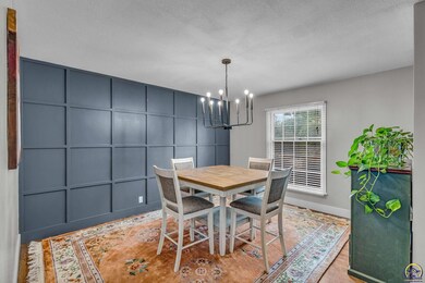 3121 SW Burlingame Rd, Topeka, KS 66611 - photo 3