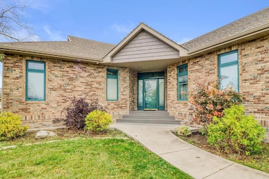 6425 15th St S, Fargo, ND 58104 - photo 4