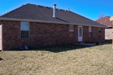 505 W Chestnut Rd, Nixa, MO 65714 - photo 2