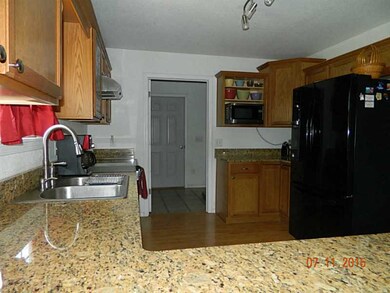 1320 Mcknight Ave, West Fork, AR 72774 - photo 6