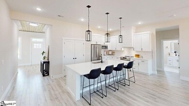 1008 S November Dr, Boiling Springs, SC 29316 - photo 3