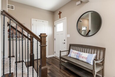 1313 Hollander Ct, O'Fallon, IL 62269 - photo 2