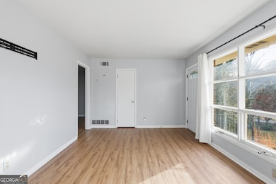 739 Poplar St, Toccoa, GA 30577 - photo 4