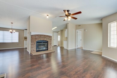 549 S 99th Pl-9
