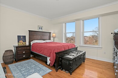 275 Greenwich Ave unit 2C, Greenwich, CT 06830 - photo 4
