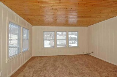 1011 69th St, Windsor Heights, IA 50324 - photo 5