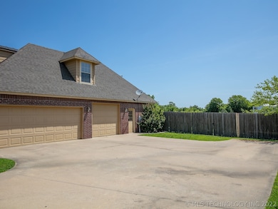 11233 S 212th East Ave, Broken Arrow, OK 74014 - photo 2