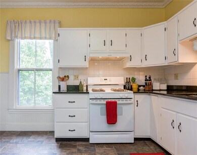 198 Main St, Freeport, ME 04032 - photo 6