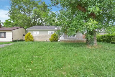 643 Demorest Rd, Columbus, OH 43204 - photo 4