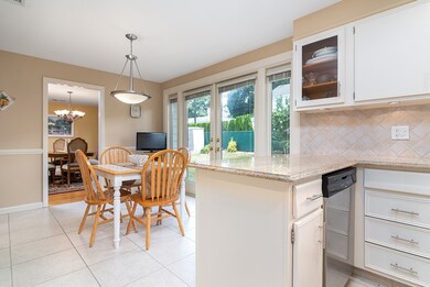 266 Summit Dr, Cranston, RI 02920 - photo 7