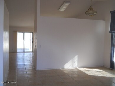 023-265881 Living Room 1
