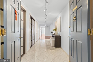 Scarlett Place unit 900, Baltimore, MD 21202 - photo 2