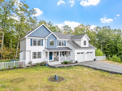 33 Hickorywood Cir, Meredith, NH 03253 - photo 2