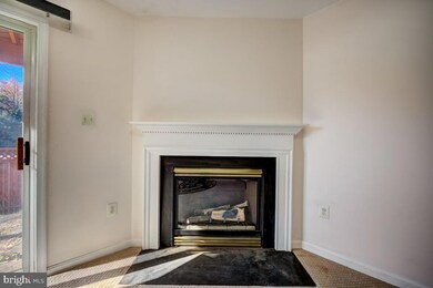 9216 Lorton Valley Rd, Lorton, VA 22079 - photo 6