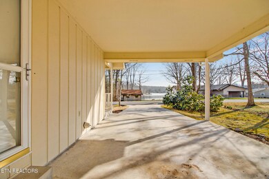 174 Dovenshire Dr, Crossville, TN 38558 - photo 3