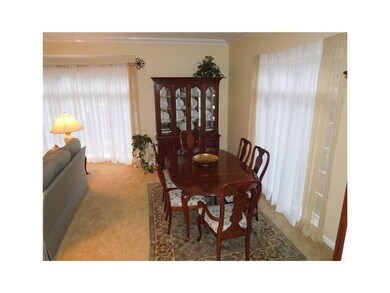 2207 Linden Dr SE, Cedar Rapids, IA 52403 - photo 7