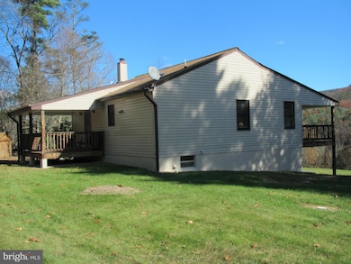 66 Cabin Point Ln, Sugar Grove, WV 26815 - photo 3