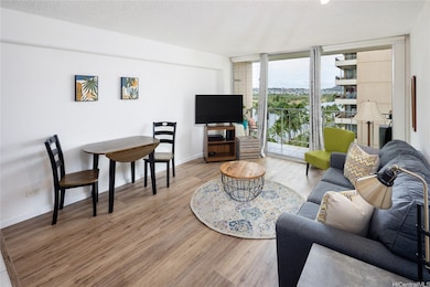 Hale Moani Condominiums unit 1003, Honolulu, HI 96815 - photo 2