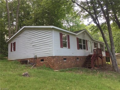 2211 Staleys Farm Rd, Asheboro, NC 27205 - photo 2