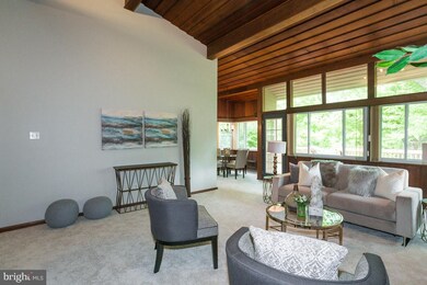 207 Longview Dr, Alexandria, VA 22314 - photo 3