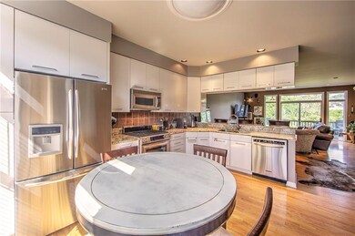 Ultra chic kitchen with stainless appliances...