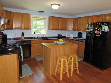 32 Hillview Dr, Chichester, NH 03258 - photo 6