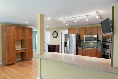 7 Beach St, Foxboro, MA 02035 - photo 4