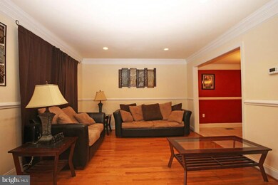 8404 Piney Point Ct, Manassas, VA 20110 - photo 3