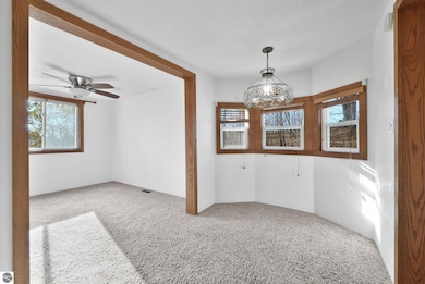 185 N Three Mile Rd, Traverse City, MI 49696 - photo 6