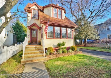 13 Brooks Pl Front Side