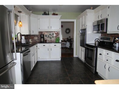 919 Main St, Shoemakersville, PA 19555 - photo 7