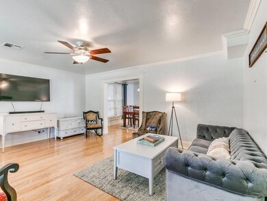 405 N Broad St, Guthrie, OK 73044 - photo 4