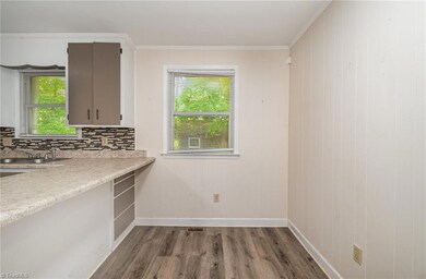 516 Hartness Rd, Statesville, NC 28677 - photo 7