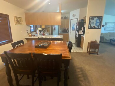Dining to Kitchen