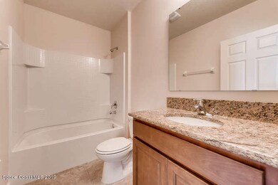Keystone C-small-010-10-Bathroom-666x445
