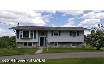 2271 Mahoning Dr E, Lehighton, PA 18235 - photo 2
