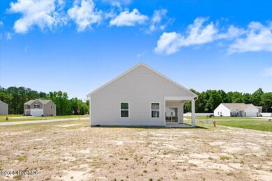 04-207 Miles Dr-4