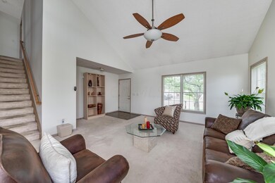 005-1104MullensCourt-Columbus-OH-43228-F