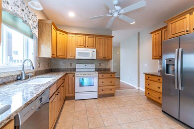 27 Caldwell Ln, Merrimack, NH 03054 - photo 6