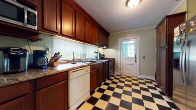 415 Elliott St, Shelbyville, TN 37160 - photo 5