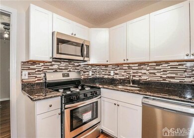 59 Inverness Dr unit 3059, Edison, NJ 08820 - photo 6