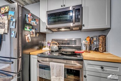 19-3239eastgatepl_ZHM_019